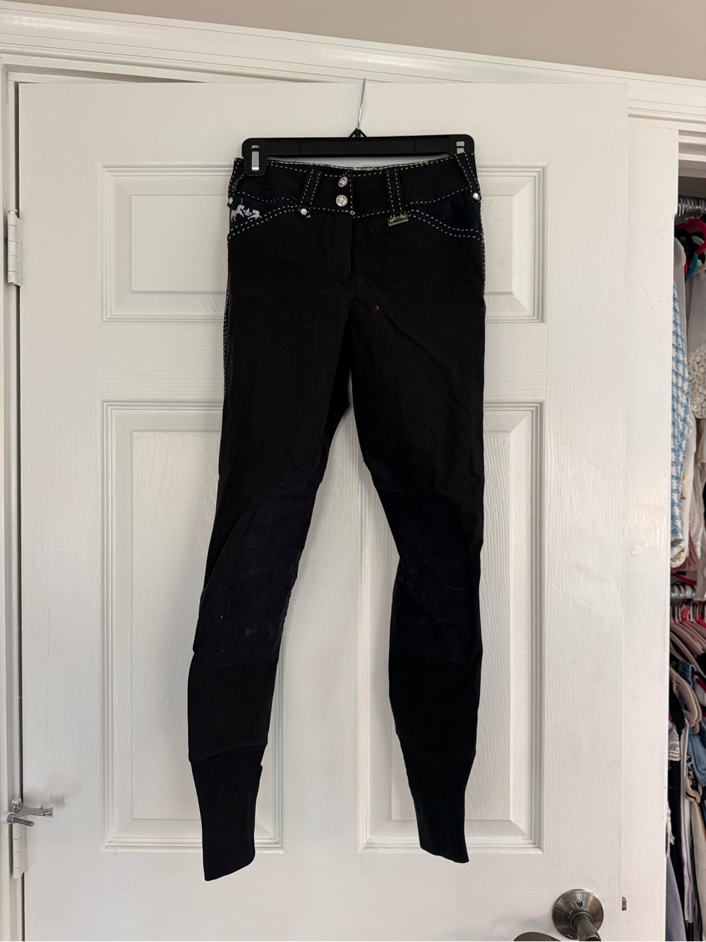 EQUINE COUTURE Black Breeches with Contrast Stitching